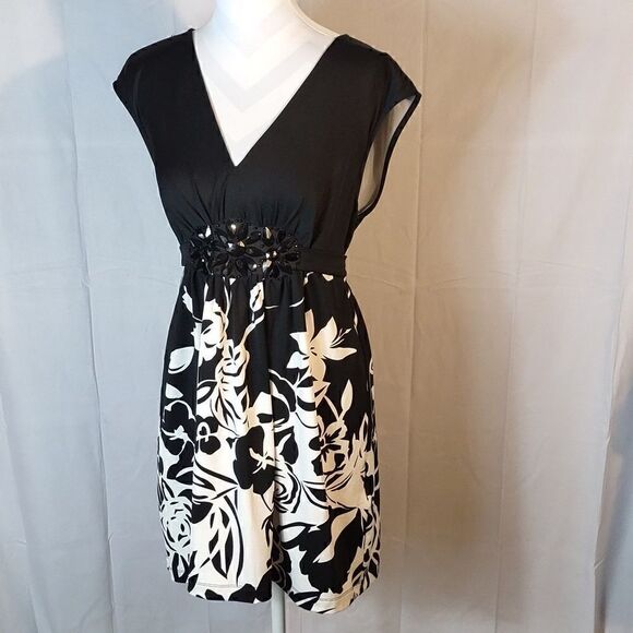 ECI New York Beaded Mini Dress - Picture 9 of 9